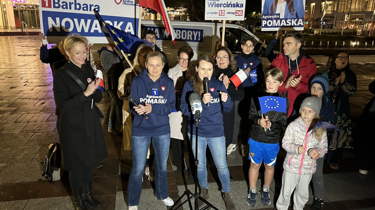 „Otwórzcie szeroko oczy 15 października!” Finał akcji #KobietyNaWybory w Sopocie.