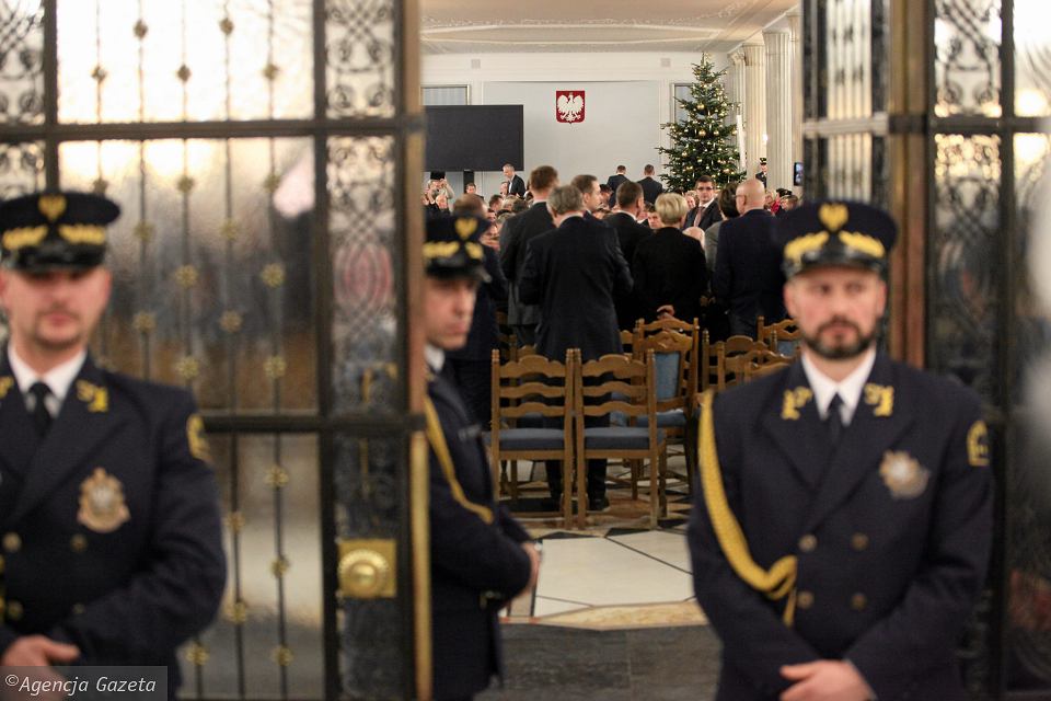 „Jak to było z tym niedopuszczaniem posłów do obrad?”