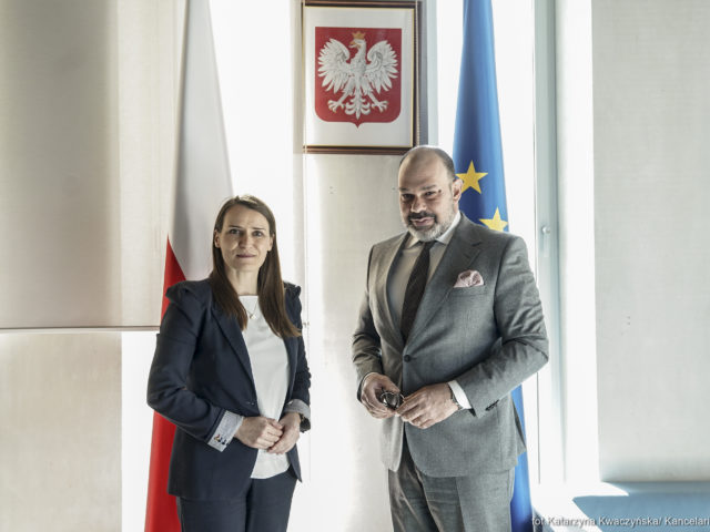 „Turcja jest kluczowym sojusznikiem w ramach NATO.” Spotkanie przewodniczącej Komisji do Spraw Unii Europejskiej Agnieszki Pomaskiej z Ambasadorem Turcji.